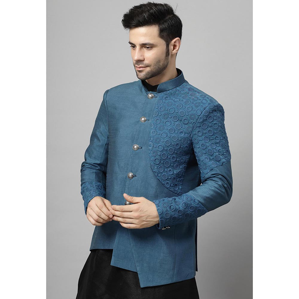 UTSAV FASHION Men Embroidered Silk Kurta Pant with Jacket
