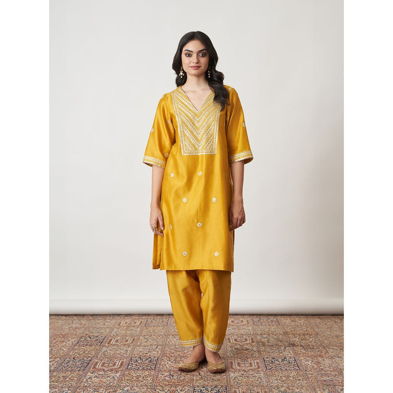 Vaaya The Sarson Silk Chanderi Ensemble Yellow Kurta with Pant and Dupatta (Set of 3)
