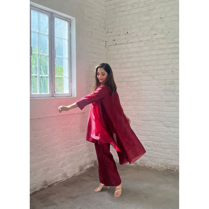 Vaaya The Waterfall Ensemble Overlay with Kurta and Pant -Burgundy (Set of 3)