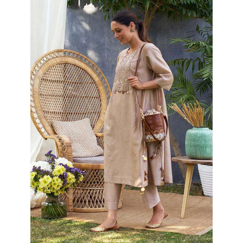 Vaaya Brown The Amala Bucket Potli Bag With Detachable Straps