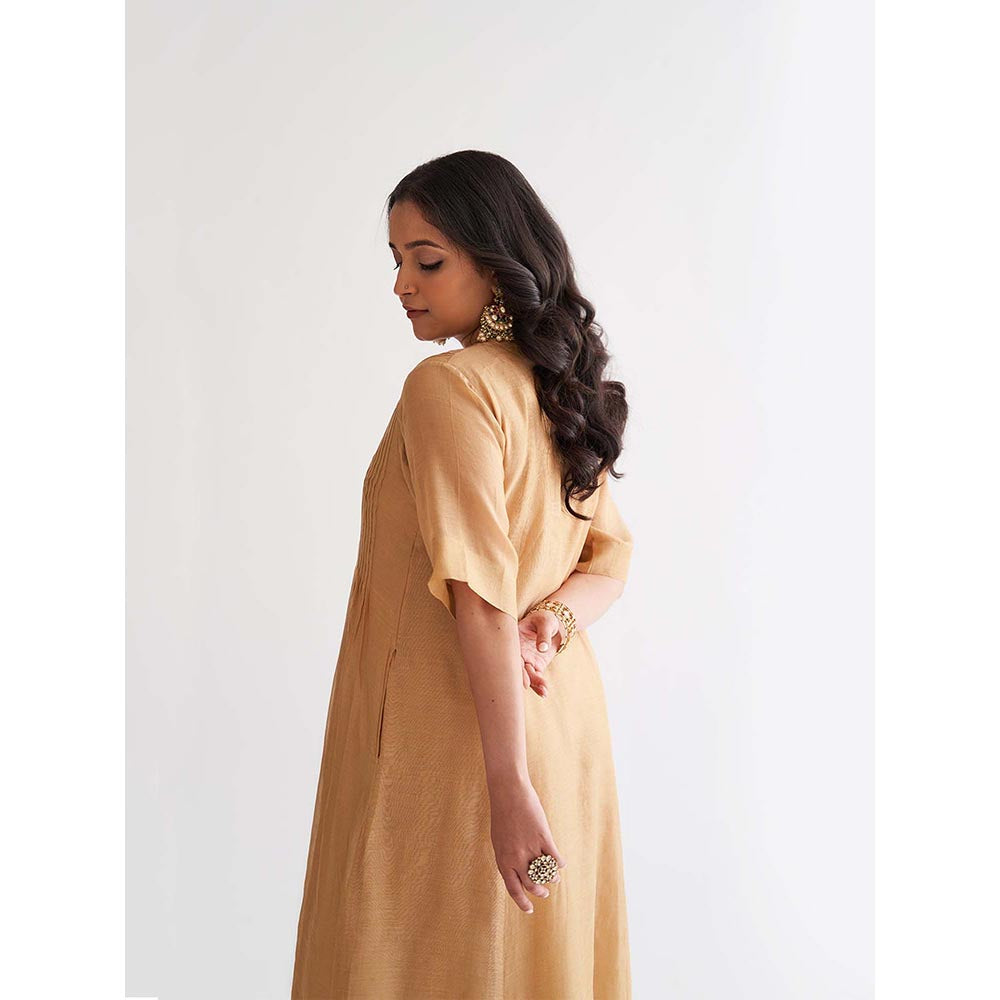 Vaaya The Gold Silk Tissue Chanderi Ensemble Kurta with Pant