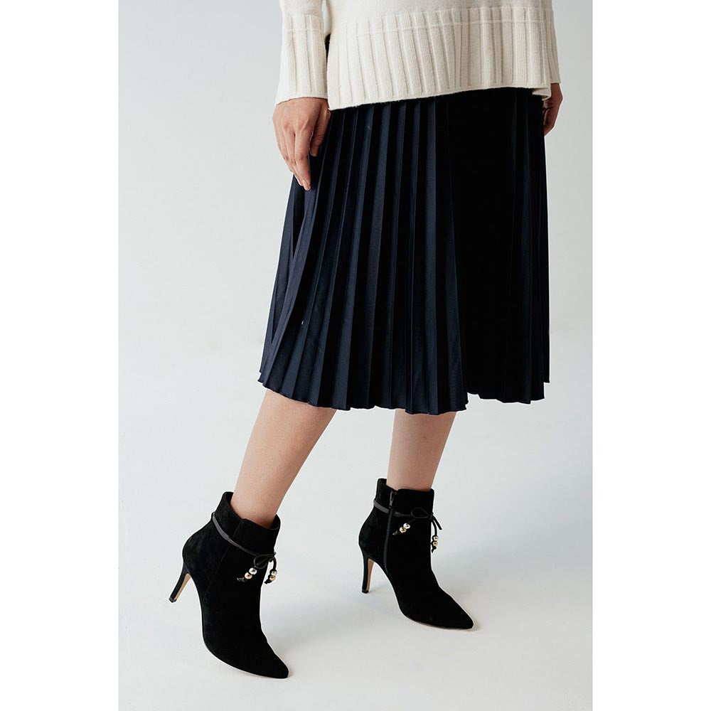 Vanilla Moon Black Solid & Plain Casual Boots