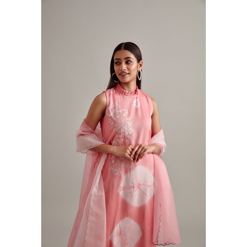 Vedika Soni Pink Tie And Dye Kurta with Pant and Dupatta (Set of 3)