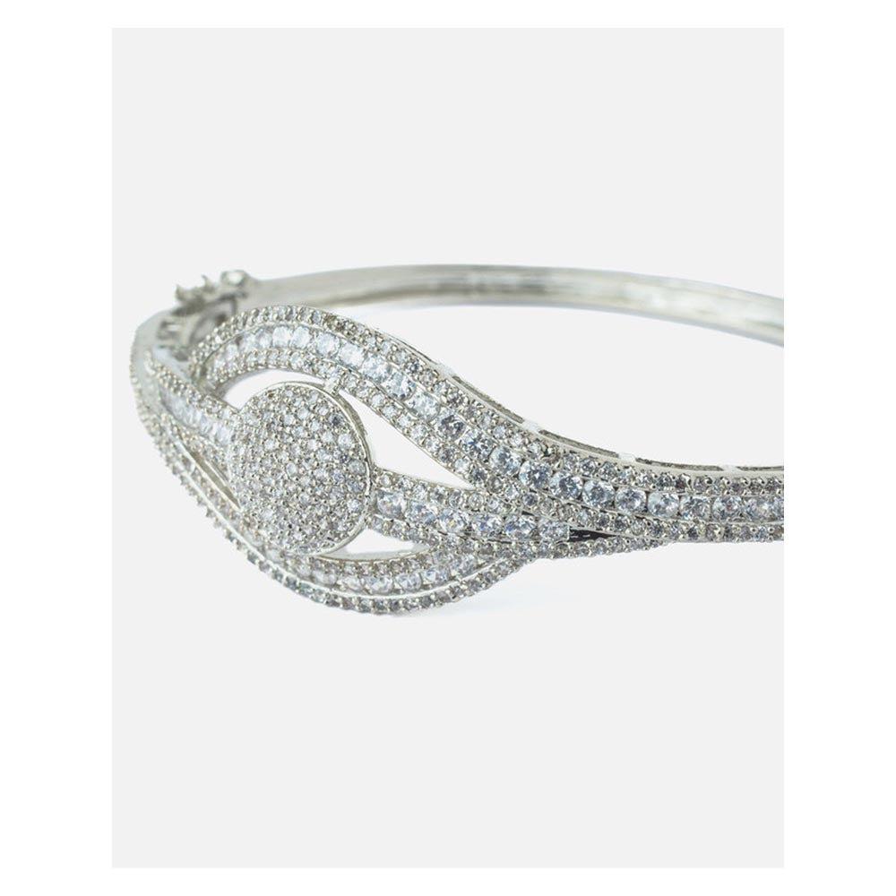 VIVINIA By Vidhi Mehra Silver Plated Zircon Womens Kada