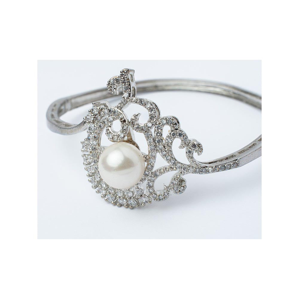 VIVINIA By Vidhi Mehra Silver Plated Womens Kada