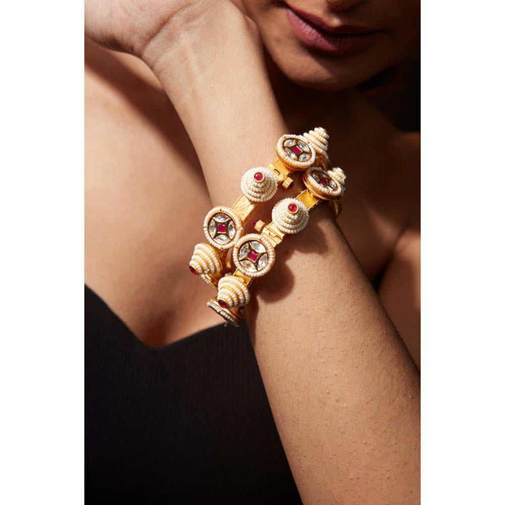 VIVINIA By Vidhi Mehra Gold Plated Red Kundan Polki Womens Bangles