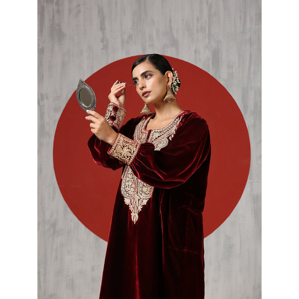 WAZIR C Maroon And Golden Pheran Sets (Set of 2)