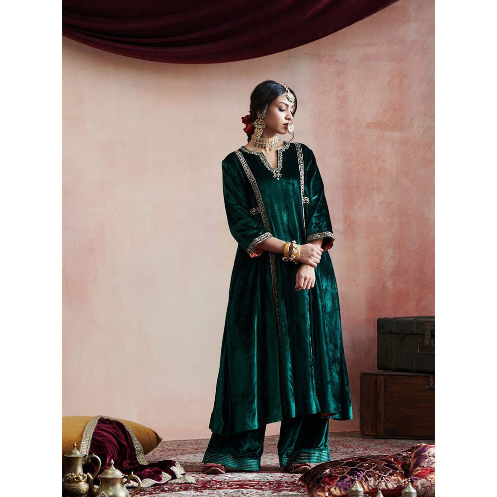 WeaverStory Hand Embroidered Dark Green Kalidar Kurta with Farshi (Set of 2)