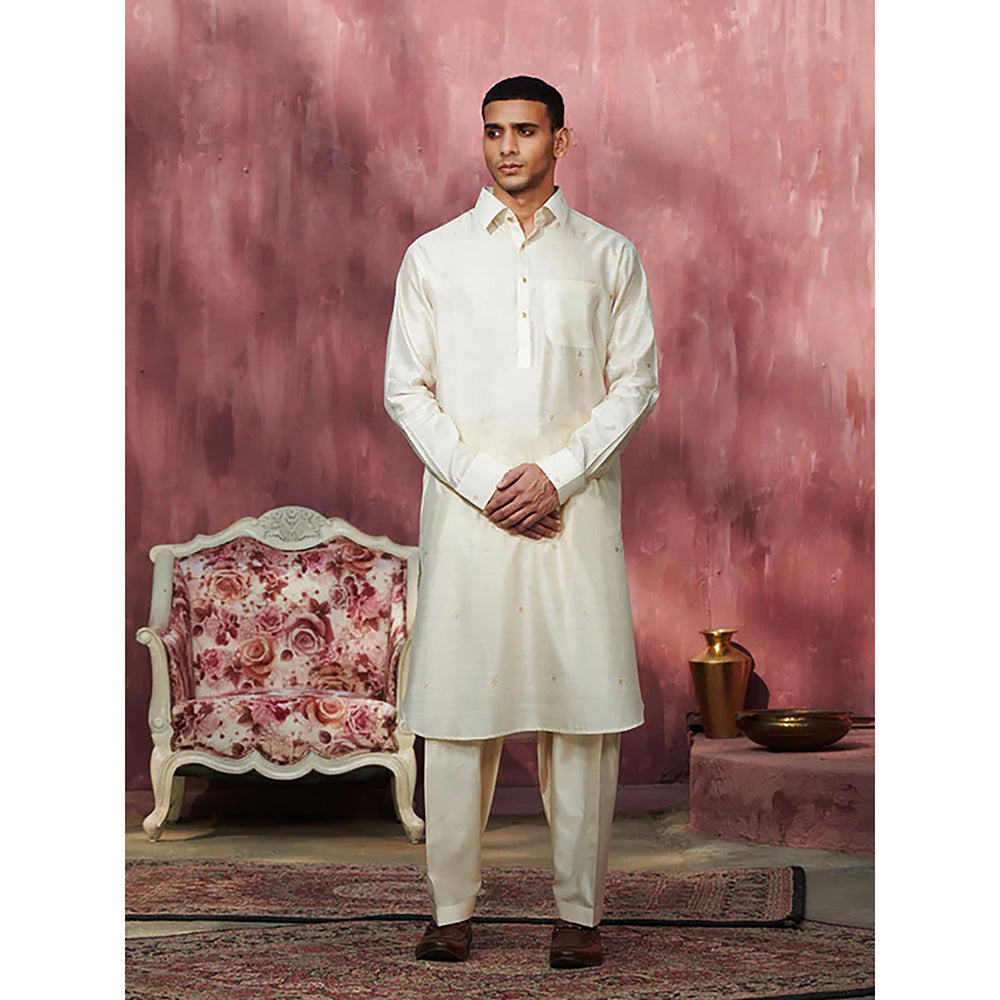 WeaverStory Off White Chiniya Pathani Kurta (Set of 2)