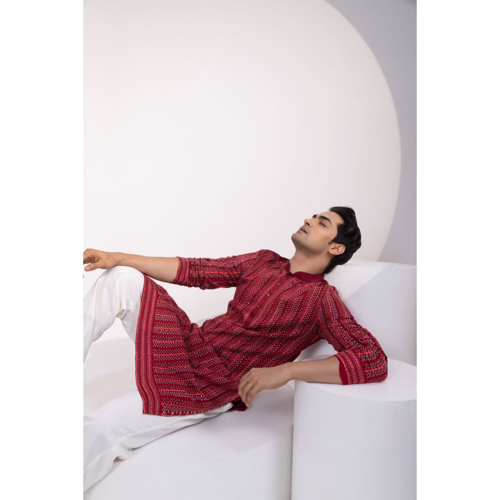 YOSEBA Aagya Embroidered Kurta with Pant