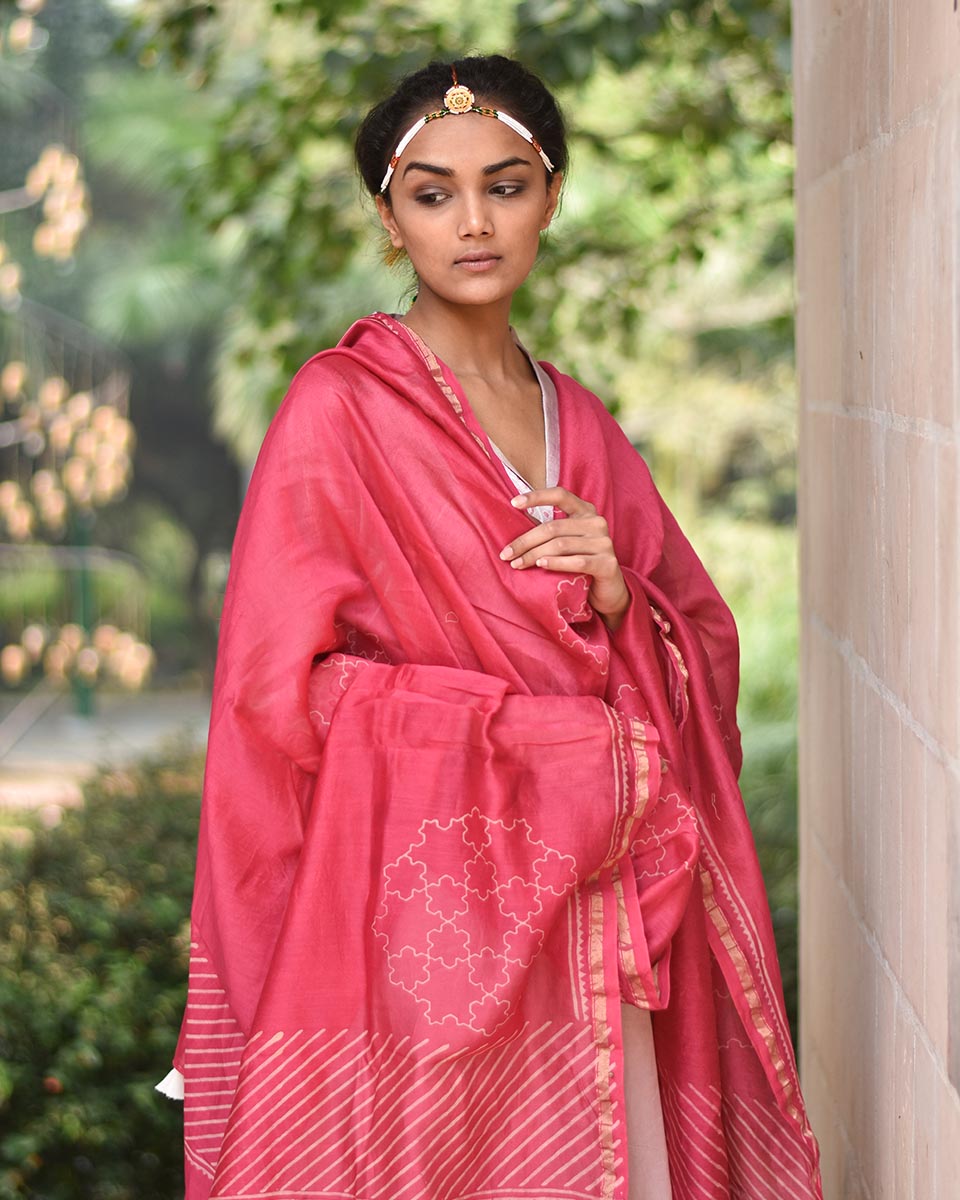 Chidiyaa Rani Red Blockprinted Mashru Silk Dupatta