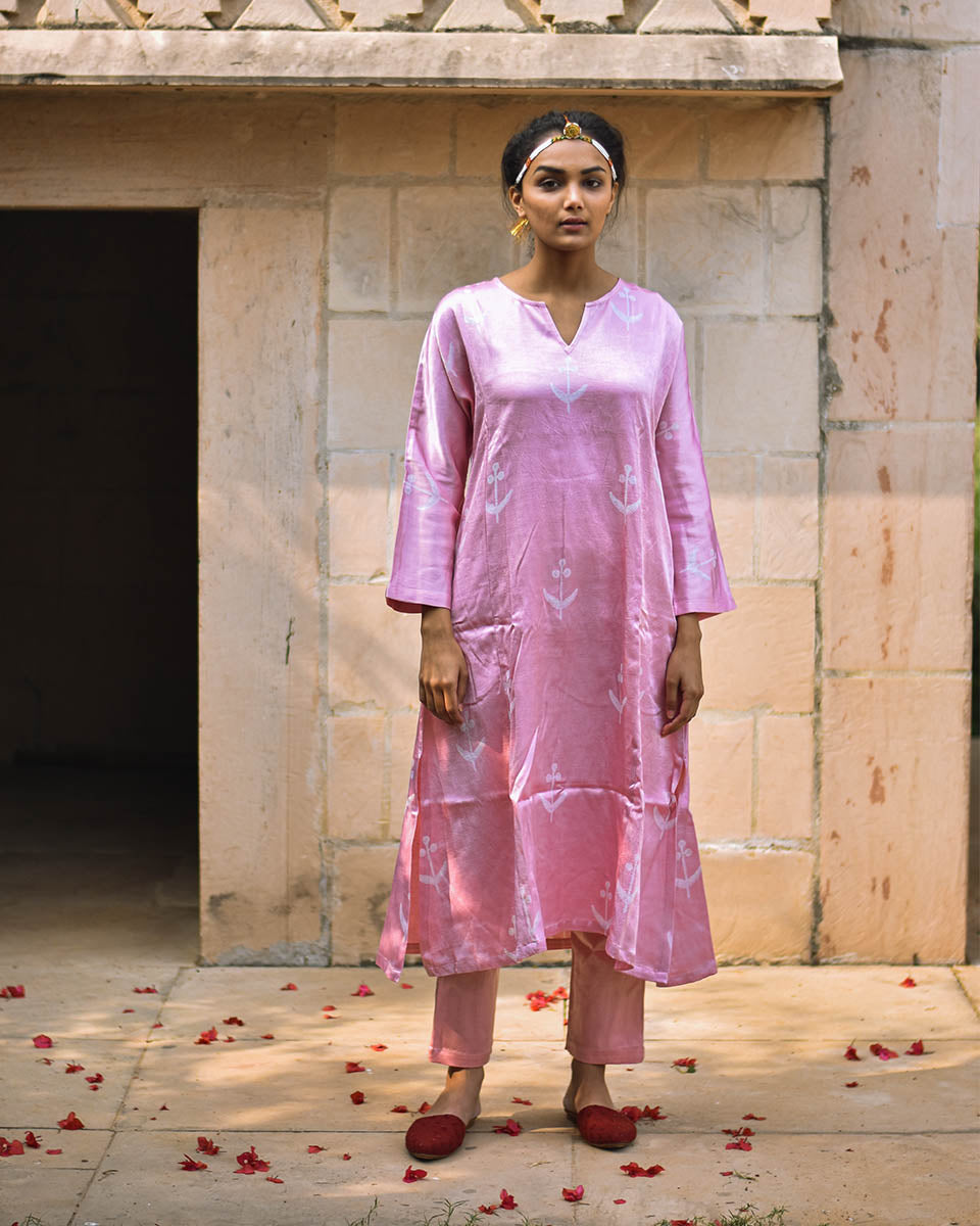 Chidiyaa Pink Blockprinted Mashru Silk Kurta (Set of 2)