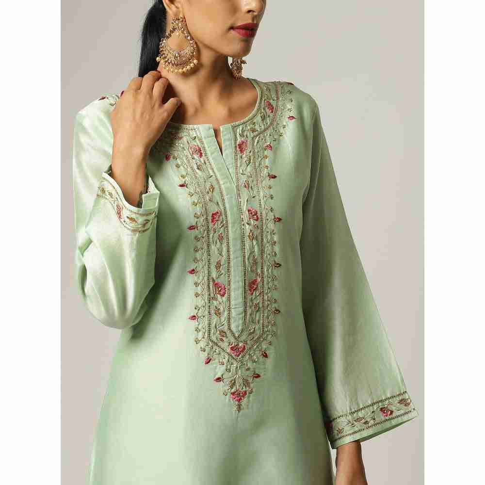 Anantaa Green Silk Chanderi Kurta With Hand Embroidery