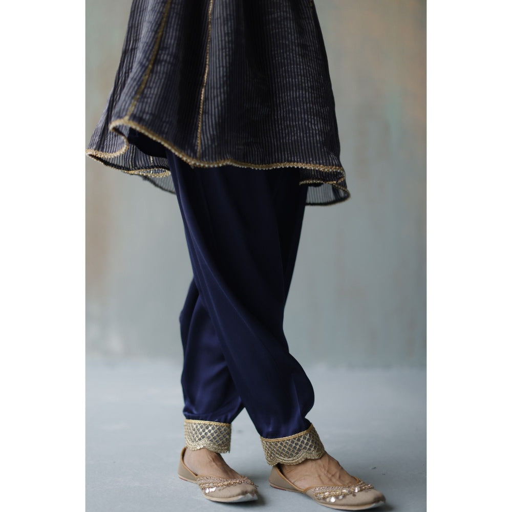 Begum Pret Noor Navy Kurta (Set of 2)