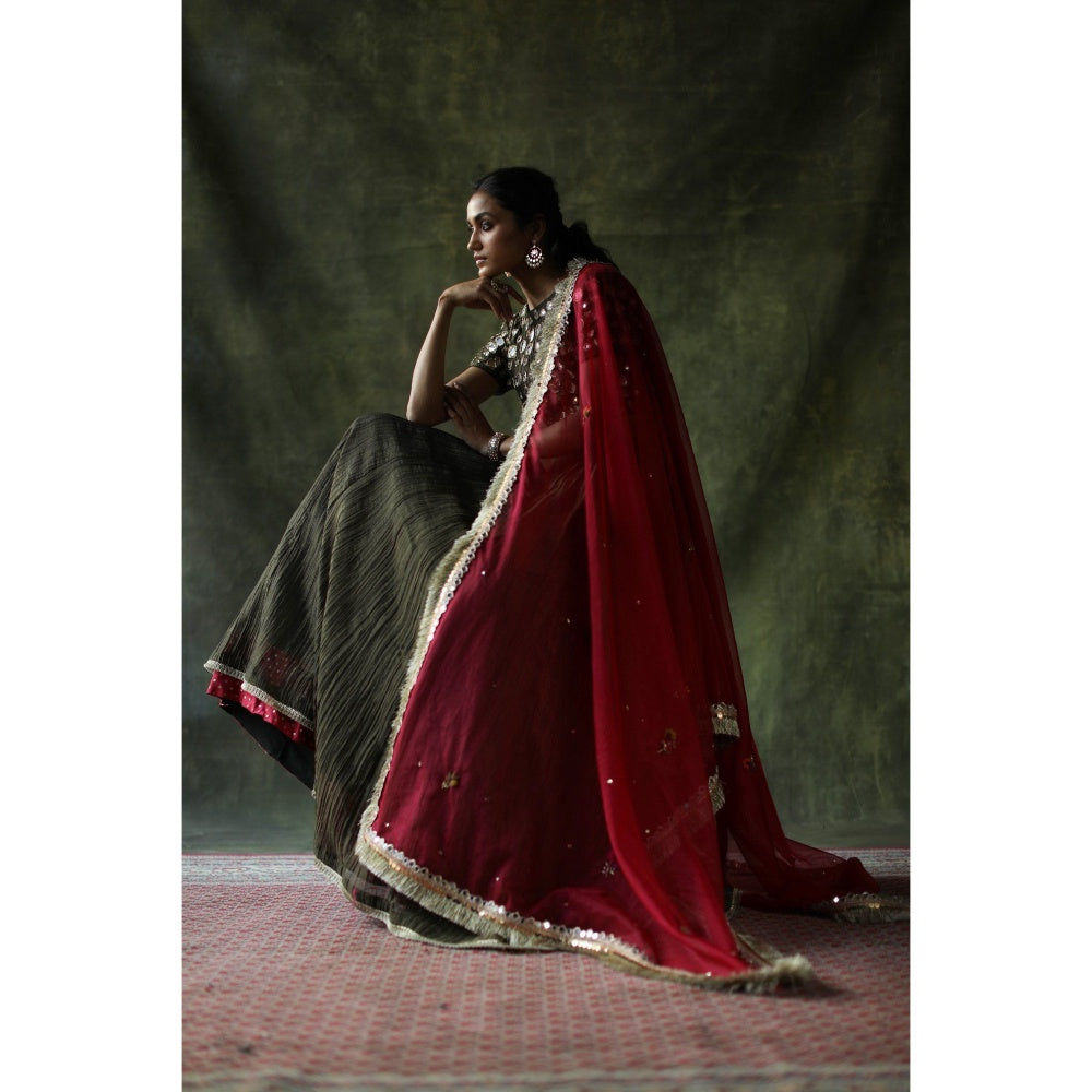 Begum Pret Olive Sifat Lehenga (Set of 3)