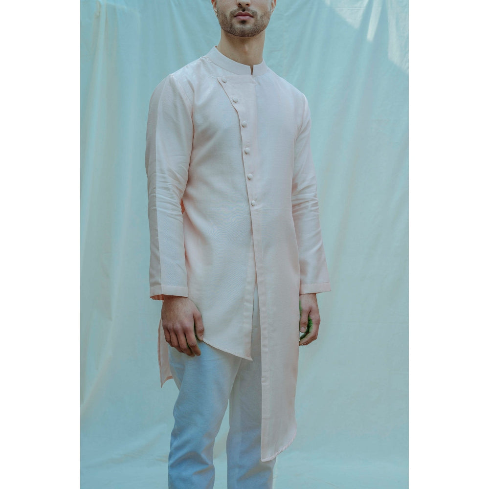 Bohame Asymmetrical Hemline Kurta With Pajama In Chanderi Silk (Set of 2)