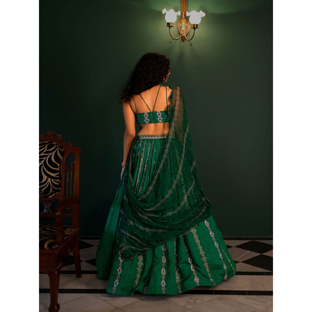 17 : 17 by Simmi Saboo Evil Eye Bralette Skirt, Dupatta & Cheeta Highlighting Belt (Set of 4)