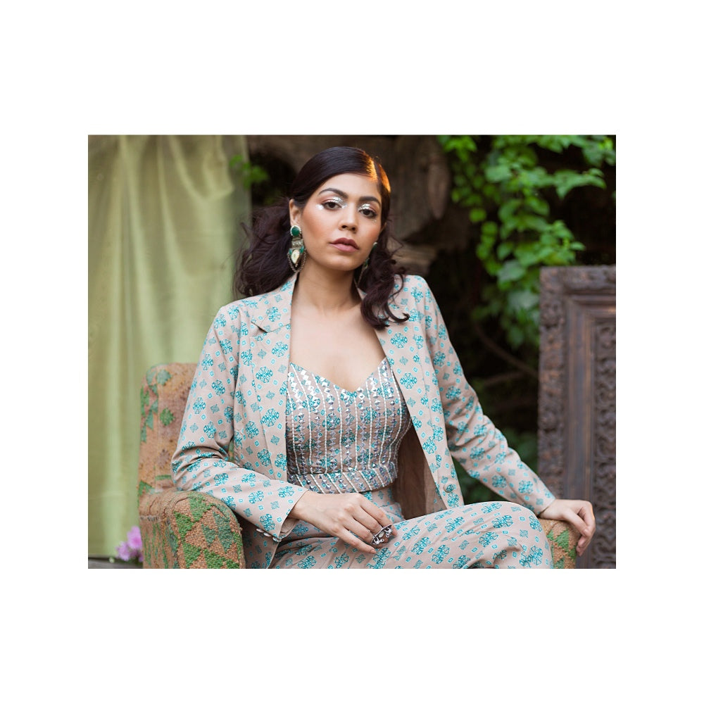 Chhavvi Aggarwal Grey Print Pant Suit (Set of 3)