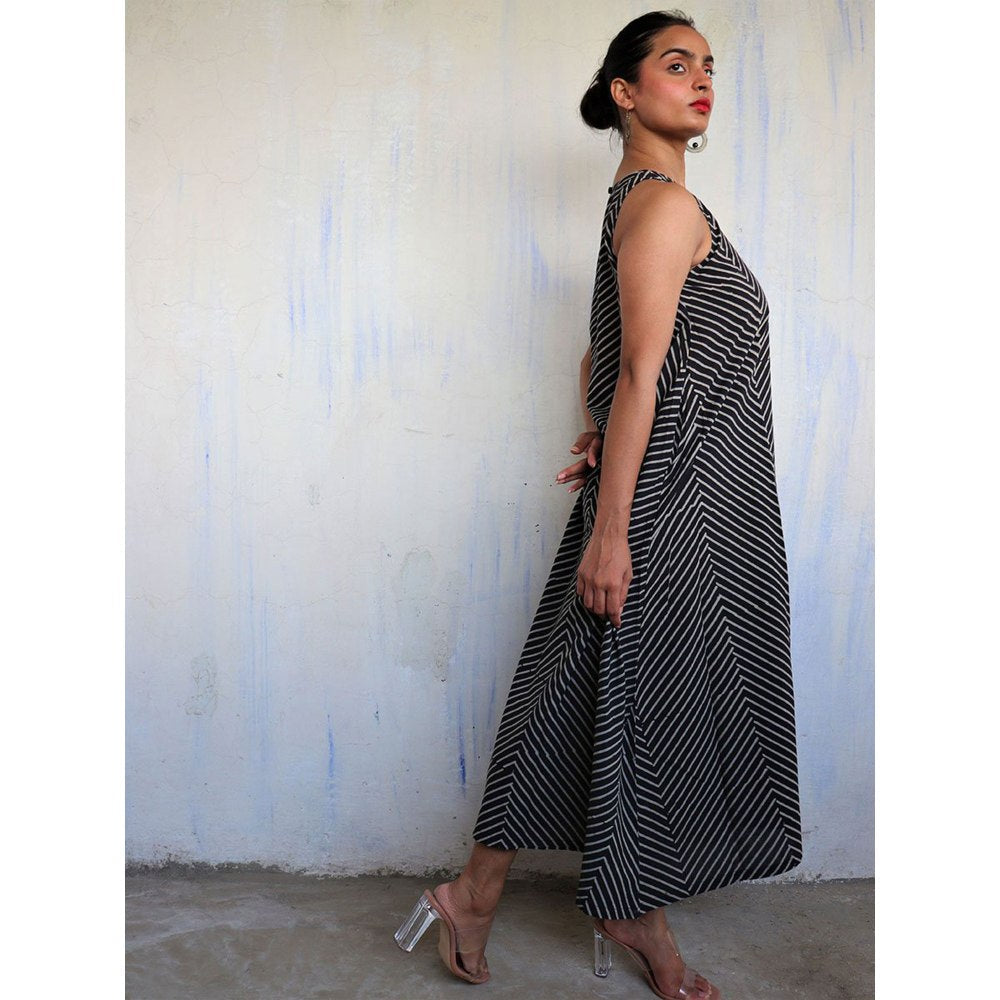 CHIDIYAA Black Pure Cotton Block Printed Dress Mono 2