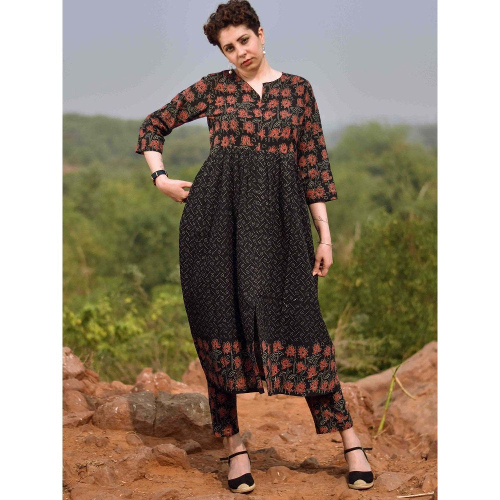 Chidiyaa Black Rose Hand Printed Pure Cotton Kurta And Trousers Kohl (Set of 2)