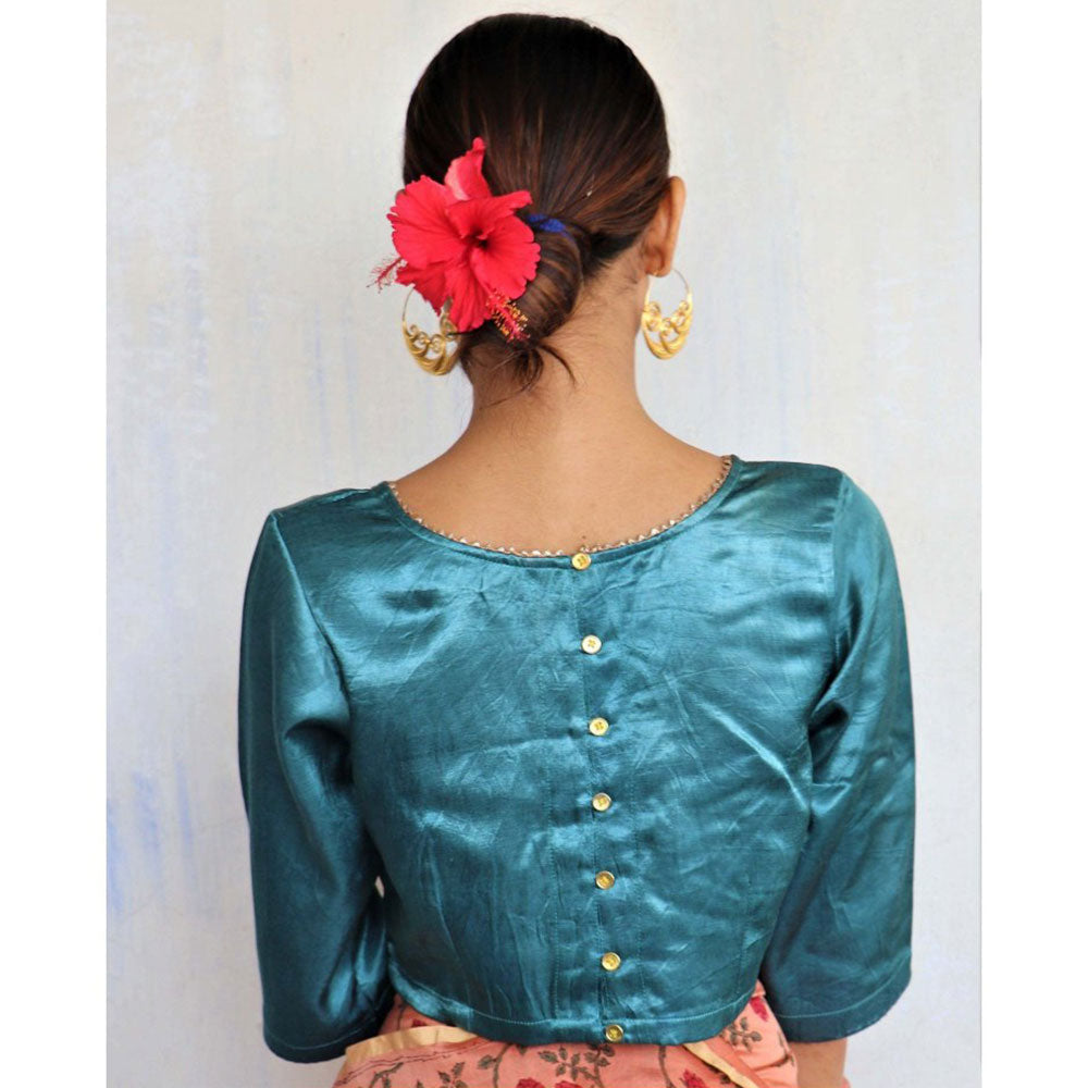 Chidiyaa Nurvi Roshni Stitched Blouse