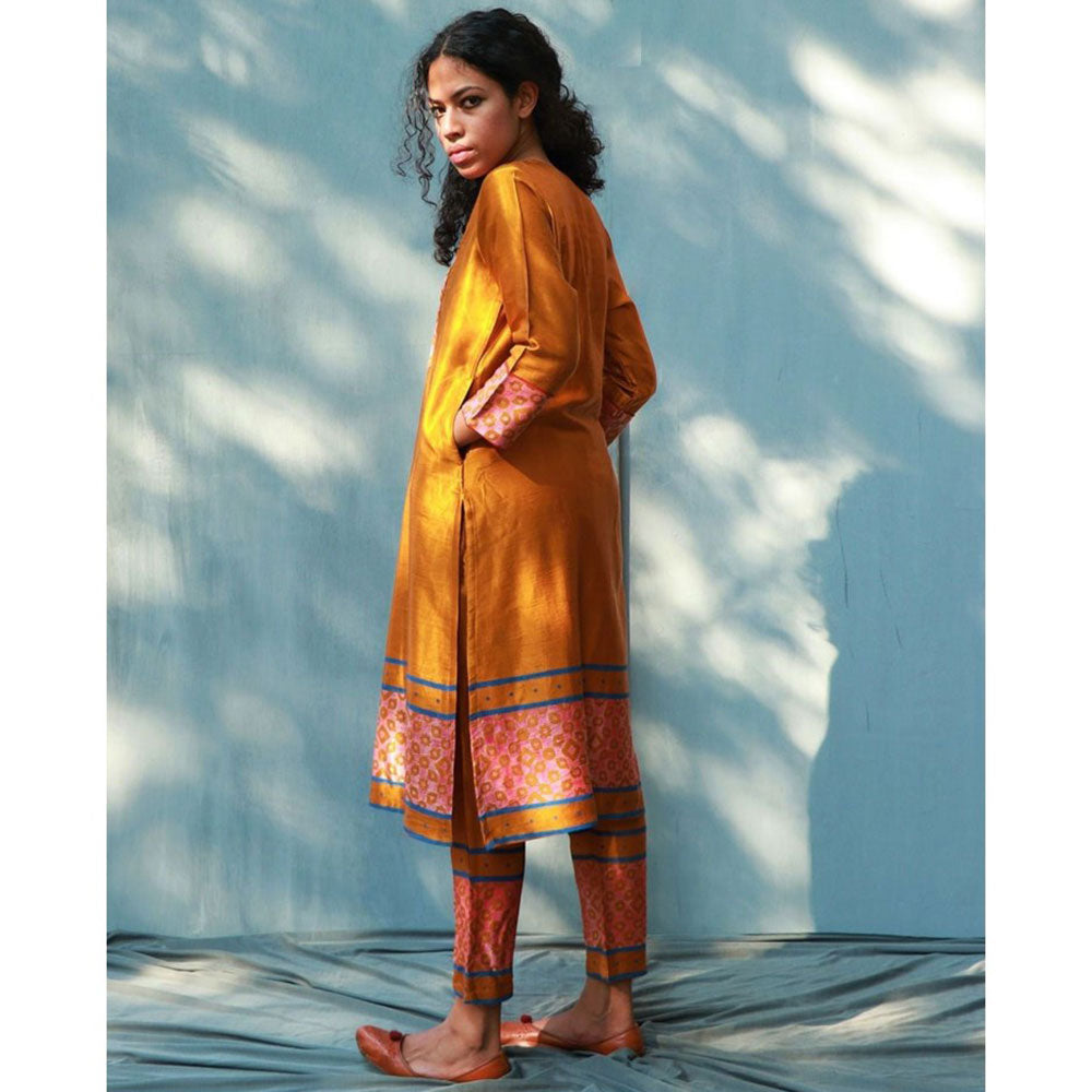 Chidiyaa Jasmira Mashru Silk Kurta Saahiba (Set of 2)