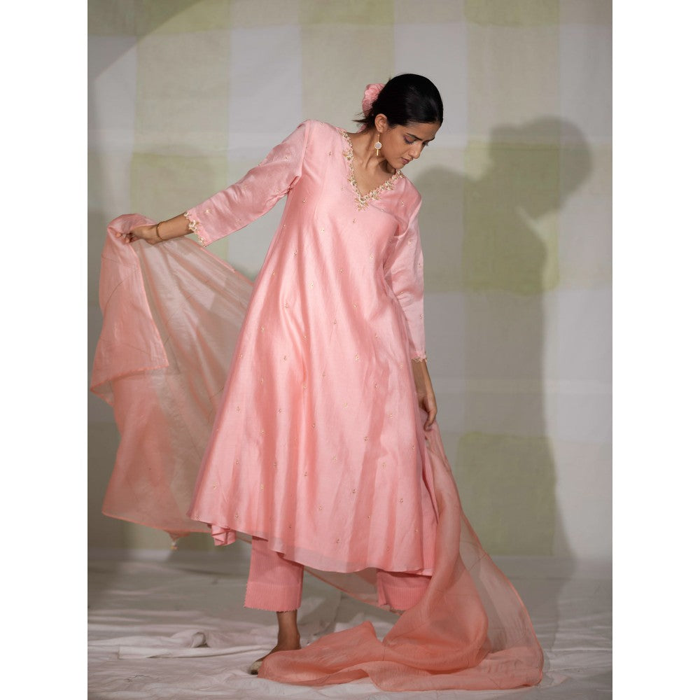 DEEPTHEE Chalk Pink Hand Embroidered Side Panel Anarkali Kurta