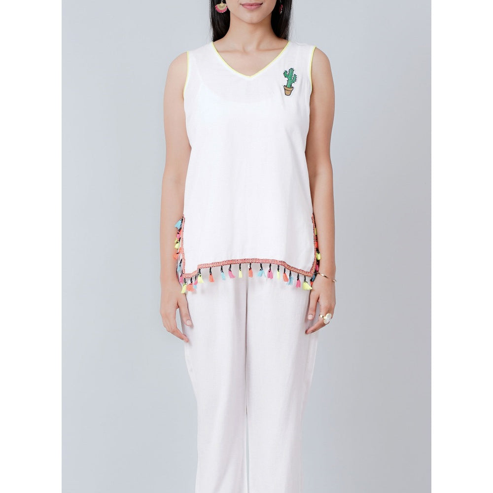 First Resort by Ramola Bachchan White Summer Top with Pants (Set of 2)