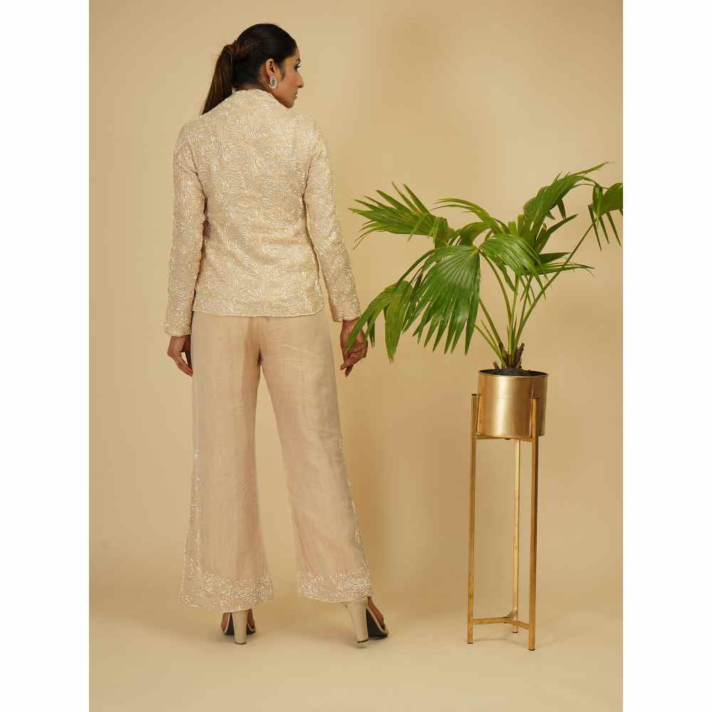 Farha Syed Ivory Hand Embroiderred Co-ord (Set of 2)