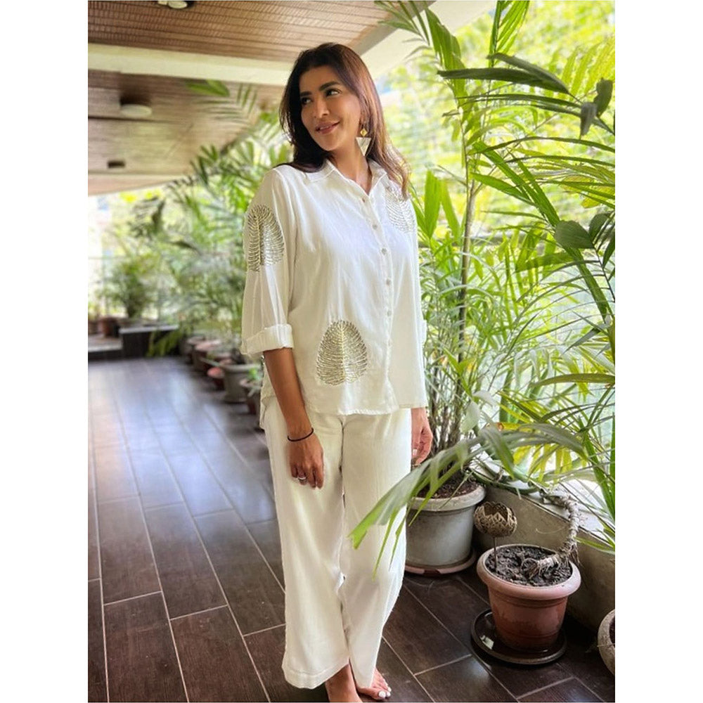 Gulaal Diyu Sequin Embroidered White Co-Ord Set (Set of 2)