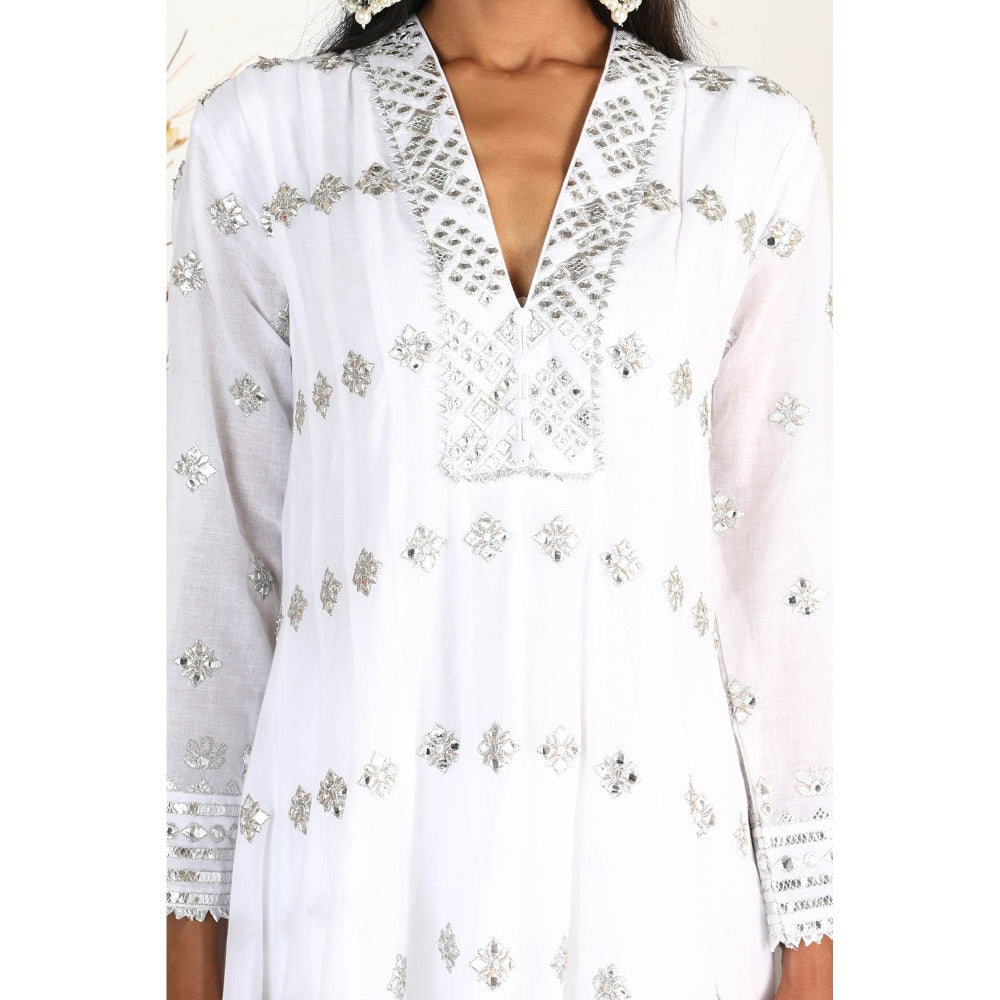 Gopi Vaid Embellished Chand AG With Dhoti And Kurta (Set of 2)