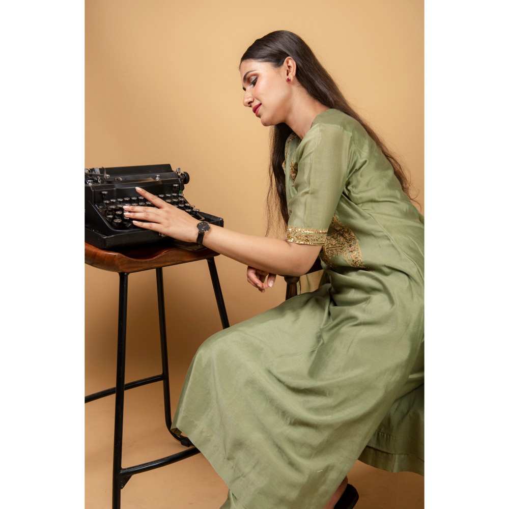 Ikshita Choudhary Pestel Green Kurta (Set of 3)