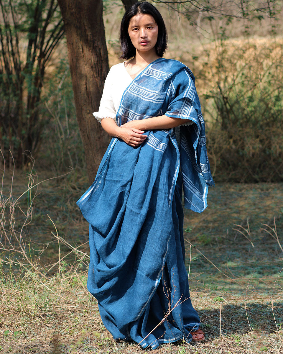 Chidiyaa Blue Linen Saree with Unstitched Blouse