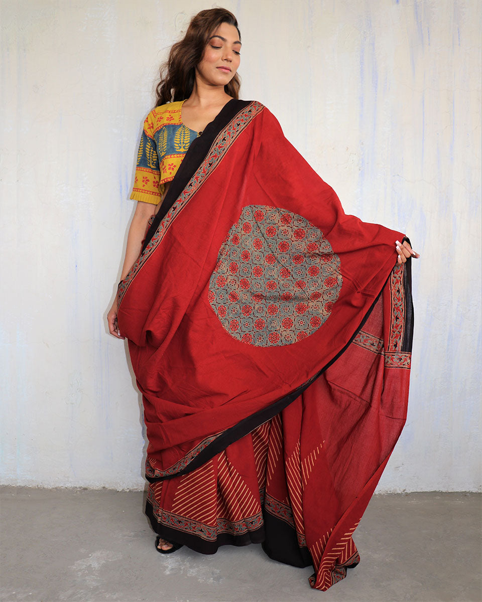 Chidiyaa Maroon Jarak Natural Dye Saree with Unstitched Blouse
