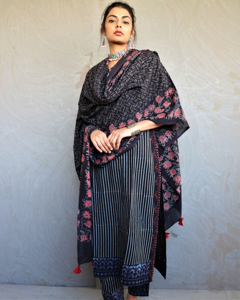 Chidiyaa Red Rubin Hand Printed Pure Cotton Dupatta