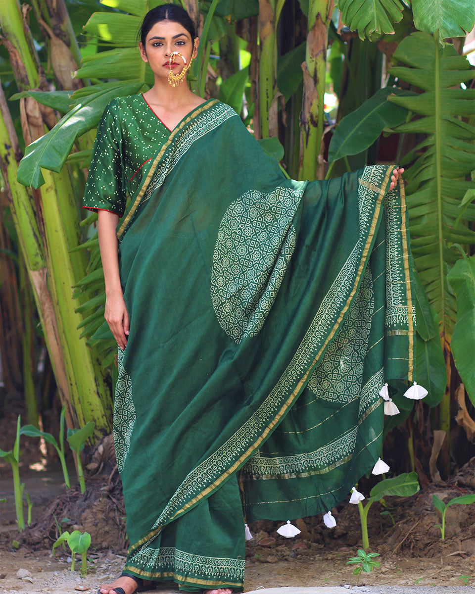 Chidiyaa Mandala Green Block Printed Chandaria Saree with Unstitched Blouse