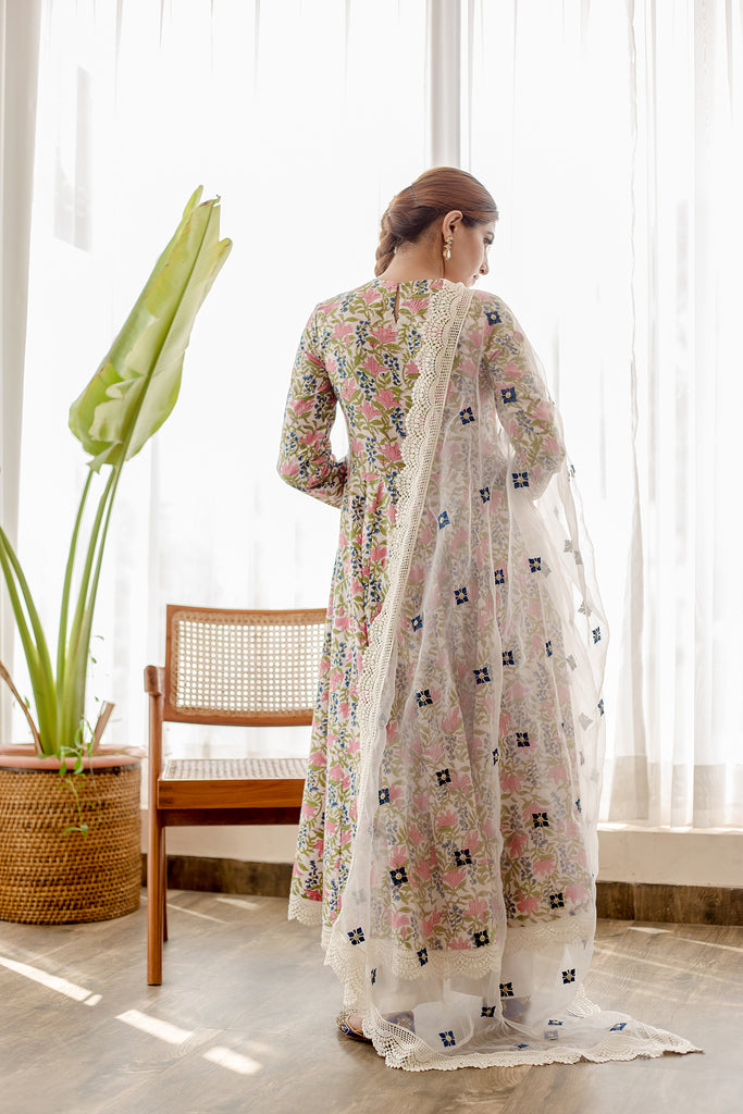 Dahlia White Anarkali Set