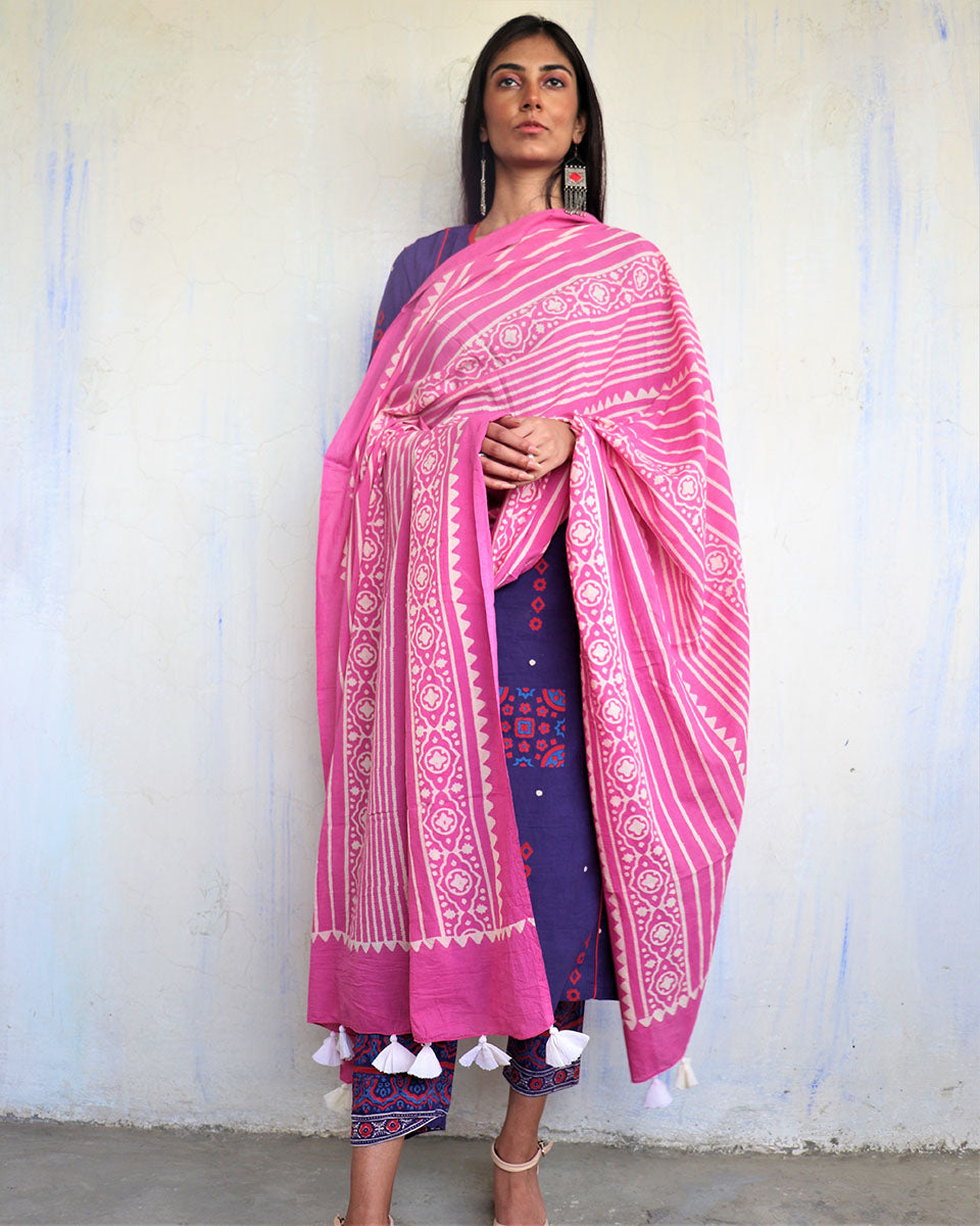 CHIDIYAA Pink Pure Cotton Block Printed Dupatta Ajooni