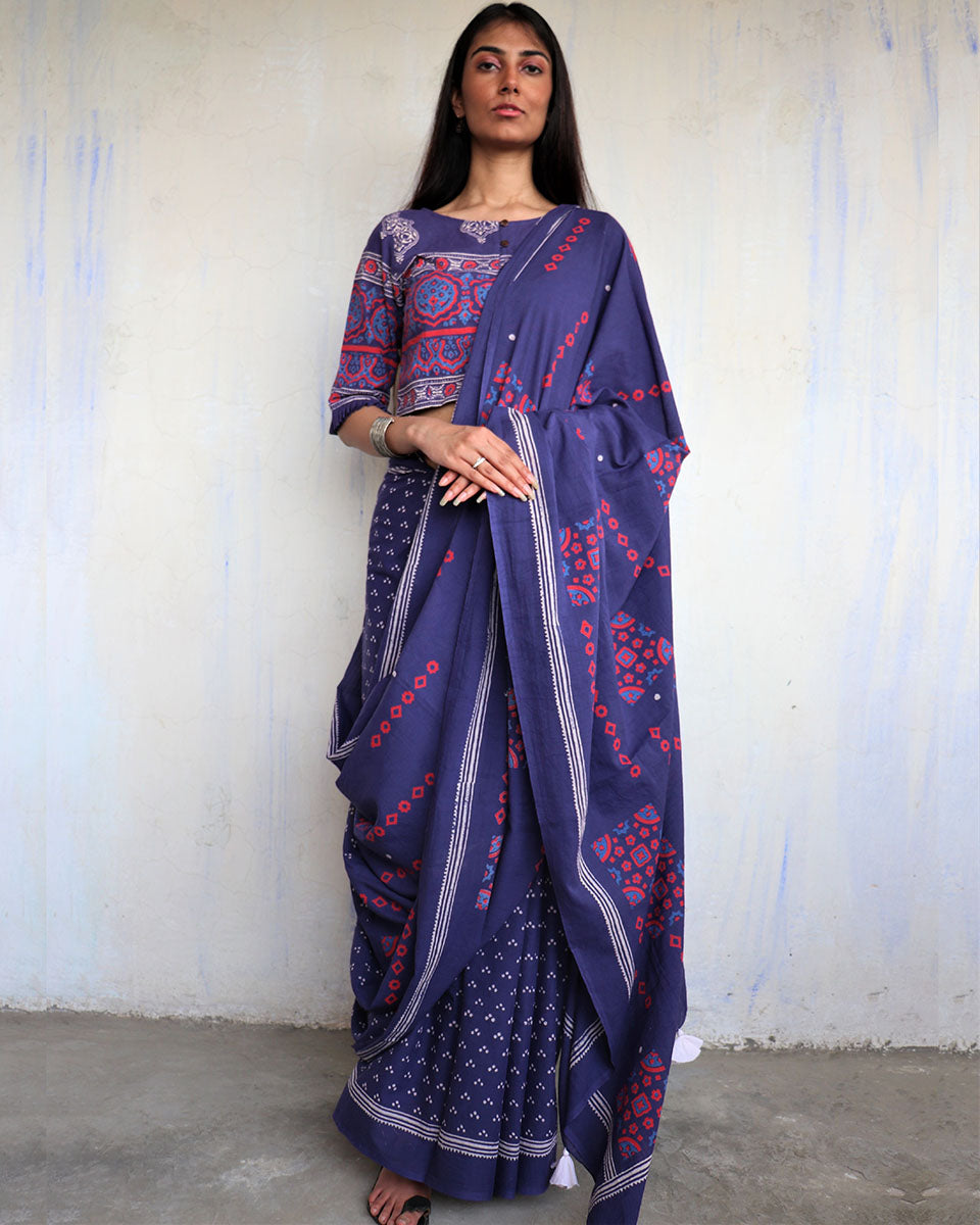 CHIDIYAA Purple Block printed Cotton Saree without Blouse