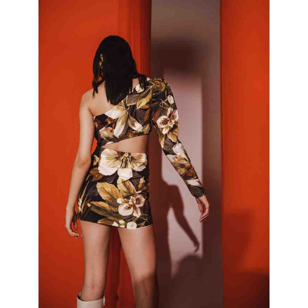 JULY ISSUE Black Stella Short Dress