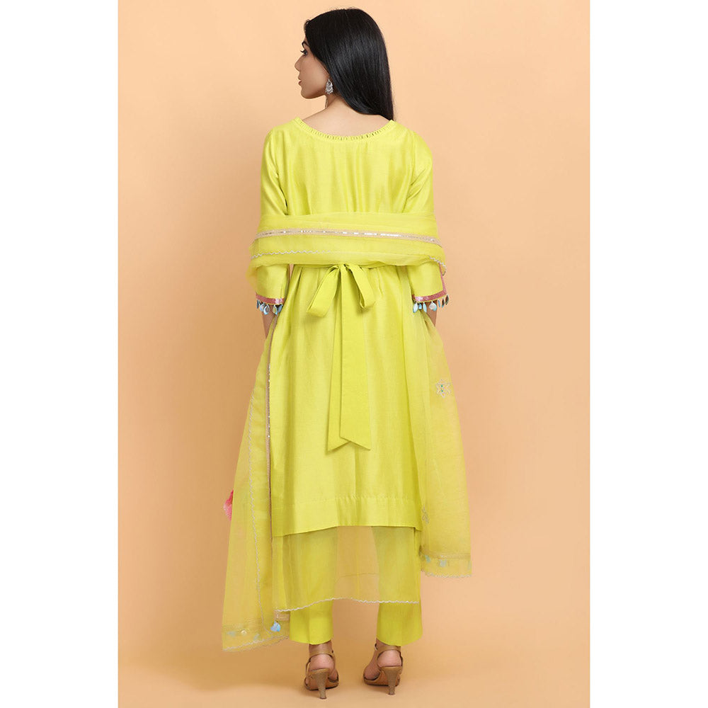 Arpita Sulakshana Yellow Handpainted Kurta Pant with Dupatta (Set of 3)