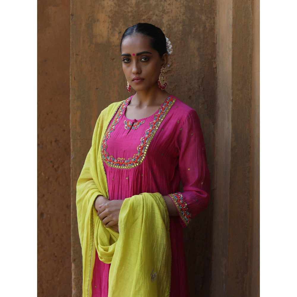 Label Kinjal Modi Fine Chanderi Kurta and Dupatta with Cupro Silk Pant-Pink (Set of 3)