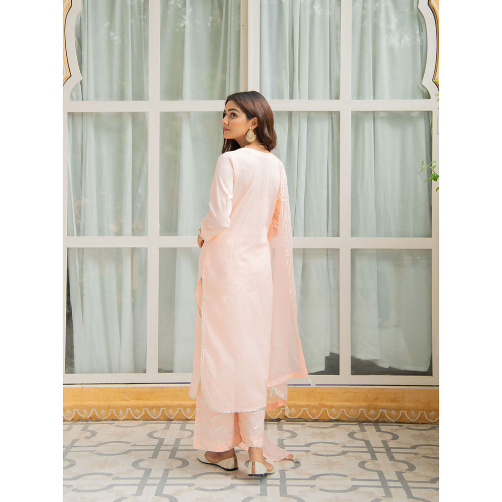 Maison Shefali Noor Amaltas Peach Gota Mirror Work Kurta (Set of 3)