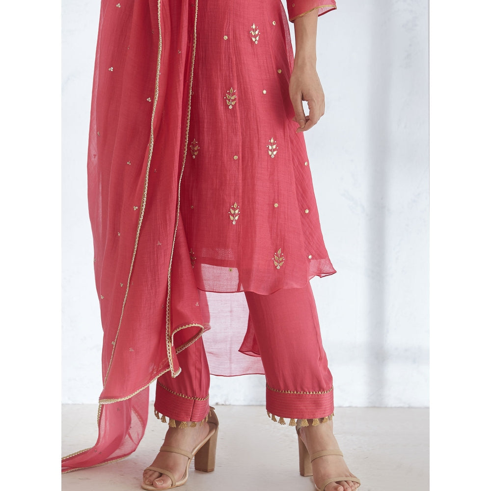 Mandira Wirk Kurta With Zardozi Neck Detail And Pants & Embroidered Dupatta (Set of 3)