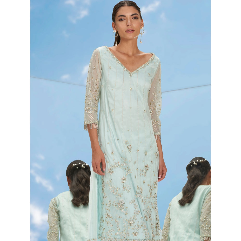 Mandira Wirk Green Metallic Garden Embroidered Tulle Kurta With Pant & Dupatta (Set of 3)