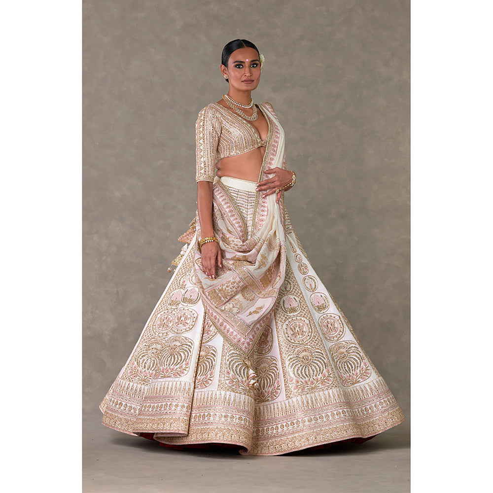 Masaba Ivory Bagh-E-Bahar Lehenga Choli with Dupatta & Can Can Skirt (Set of 4)