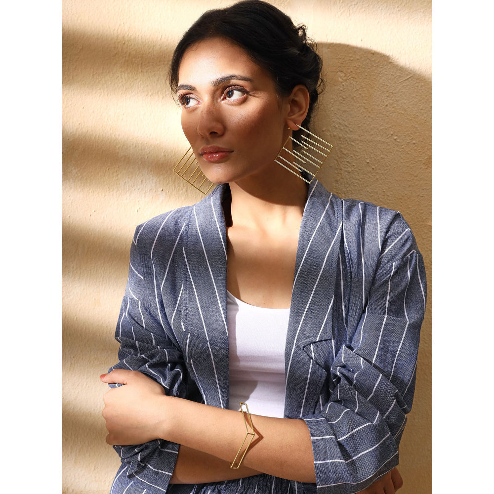 VARNIKA ARORA Stria Golden Hoops