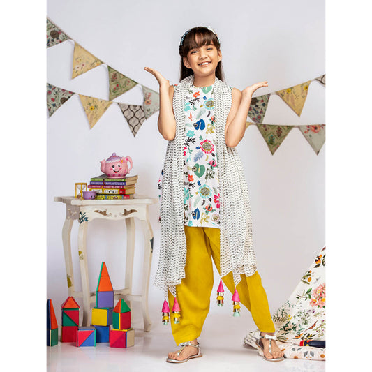 PS Kids By Payal Singhal Short Kurta With Salwar And Dupatta (Set of 3)