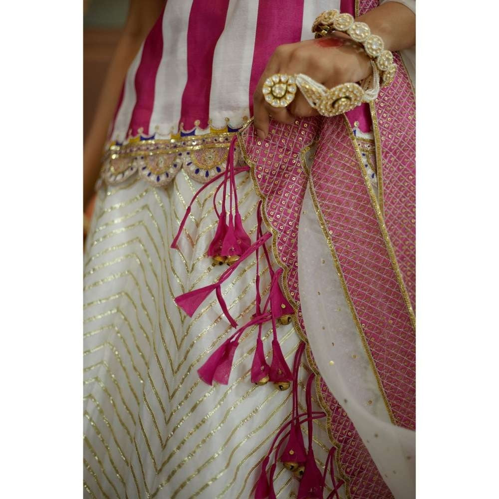 PRATIBHA SULTANIA Panelled White & Pink Kurti with Gota Lined Lehenga & Dupatta (Set of 3)