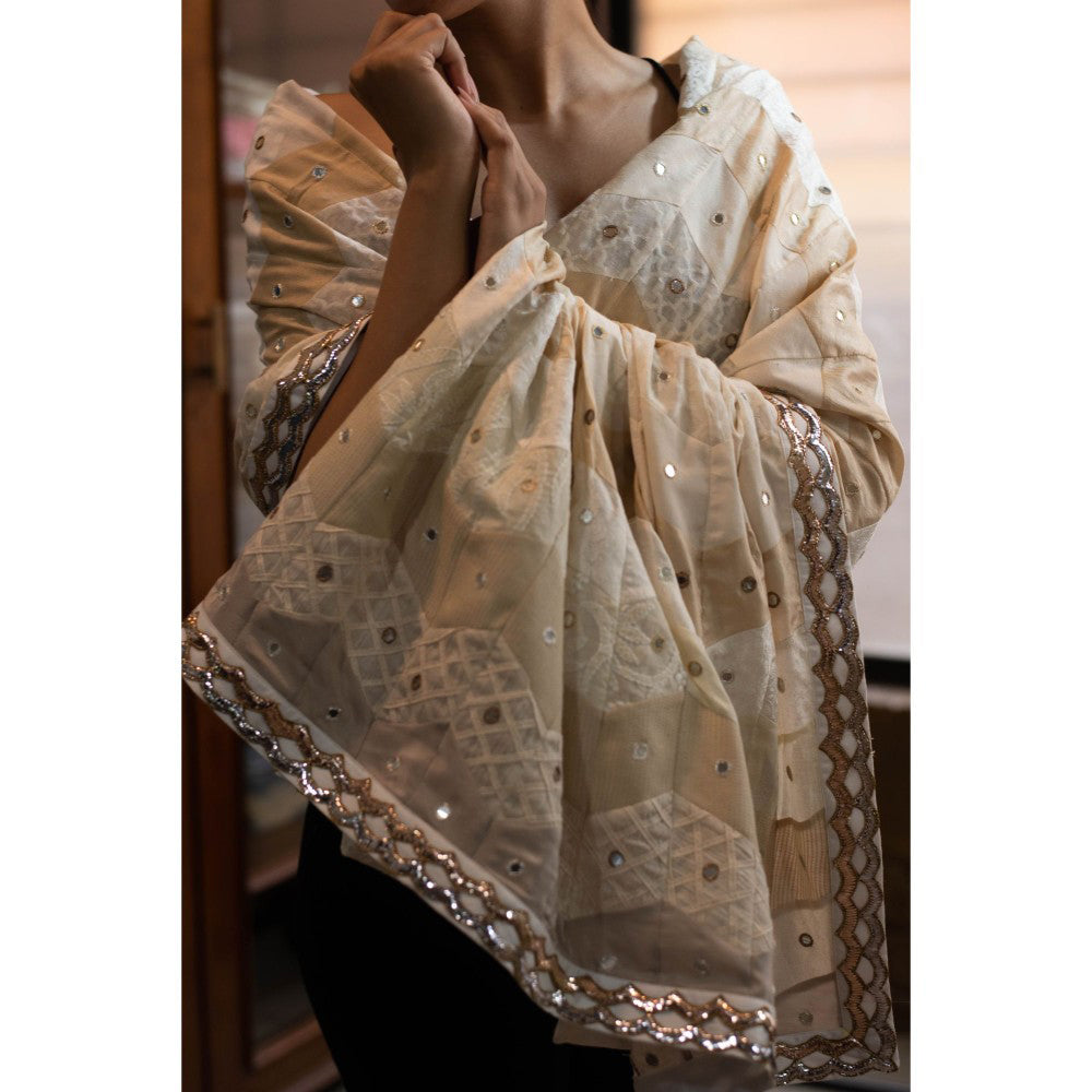 PRIYANKA RAAJIV Gulika Ivory Patchwork Dupatta
